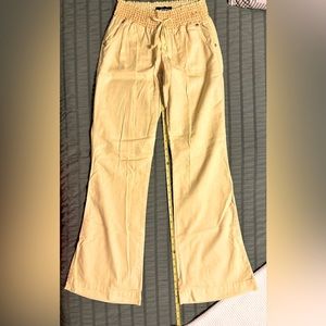 Woman’s size Medium Yellow Rewash pants